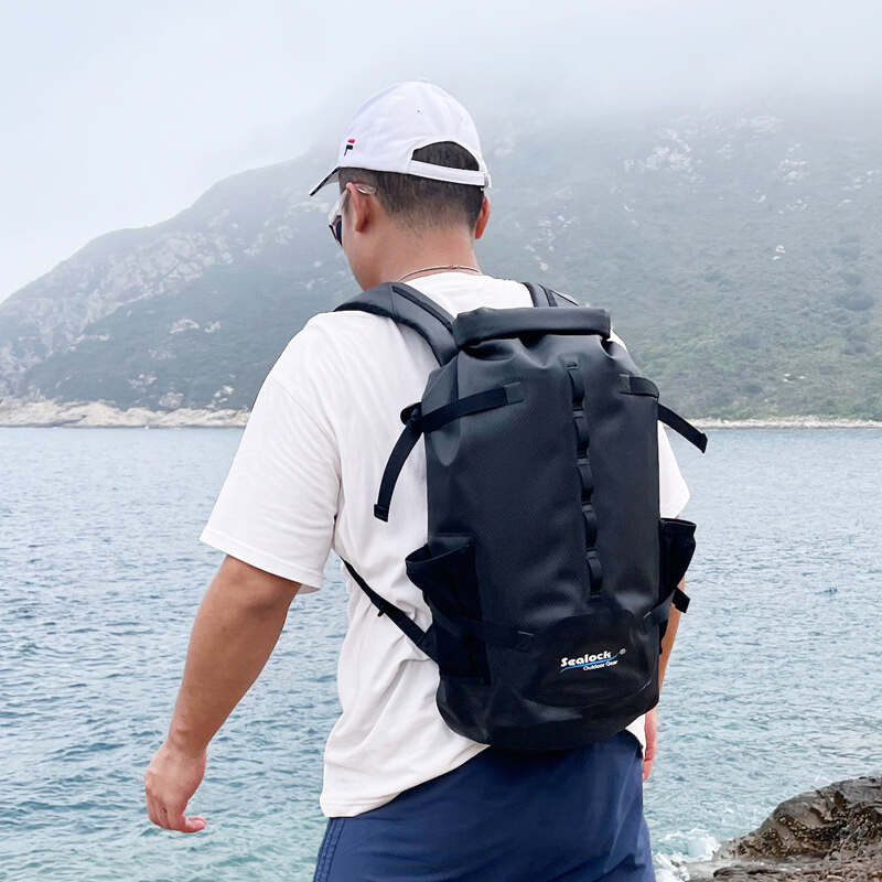 Lightweight Waterproof Backpack: Material Choices and Weight Considerations