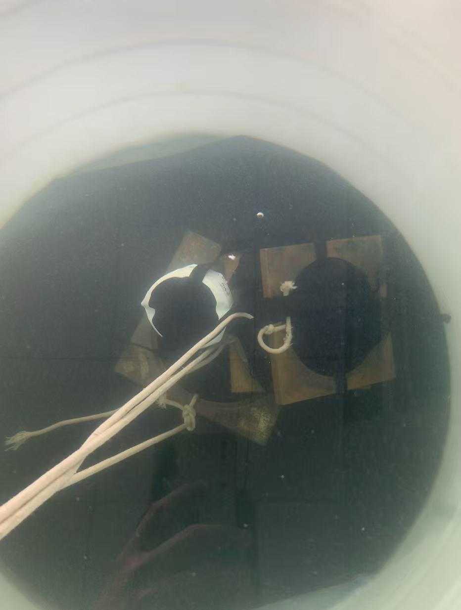 Sealock dry bag undergoing full water immersion testing 