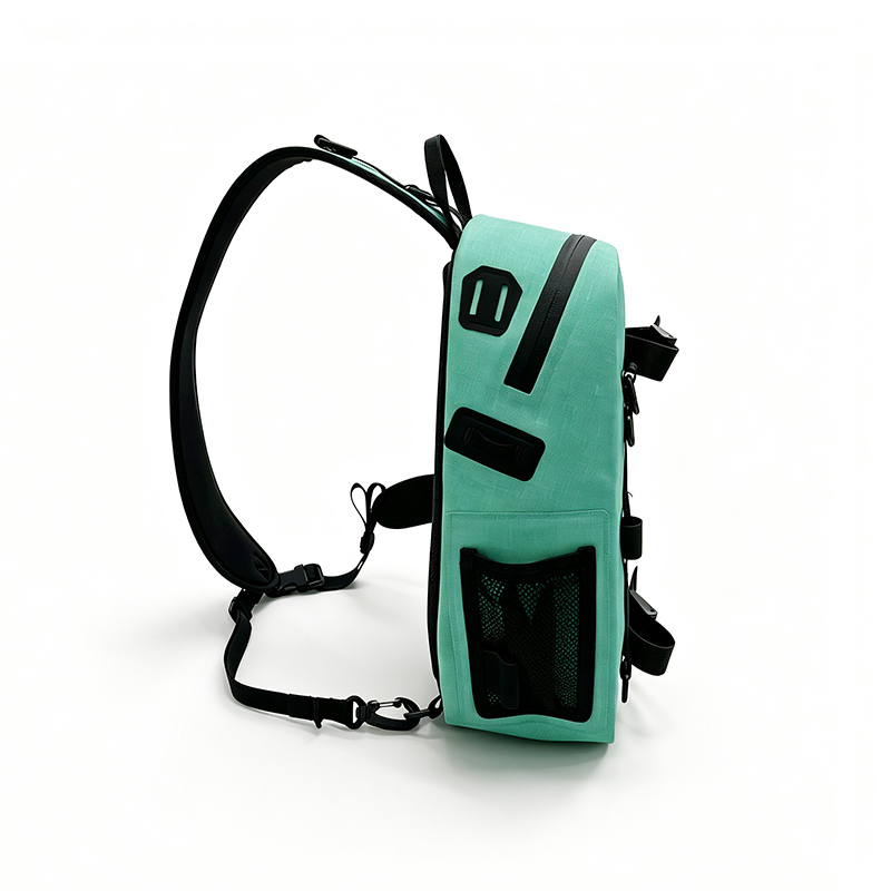  Padded single shoulder strap with UTX buckles and stabiliser strap on the SL-E1314